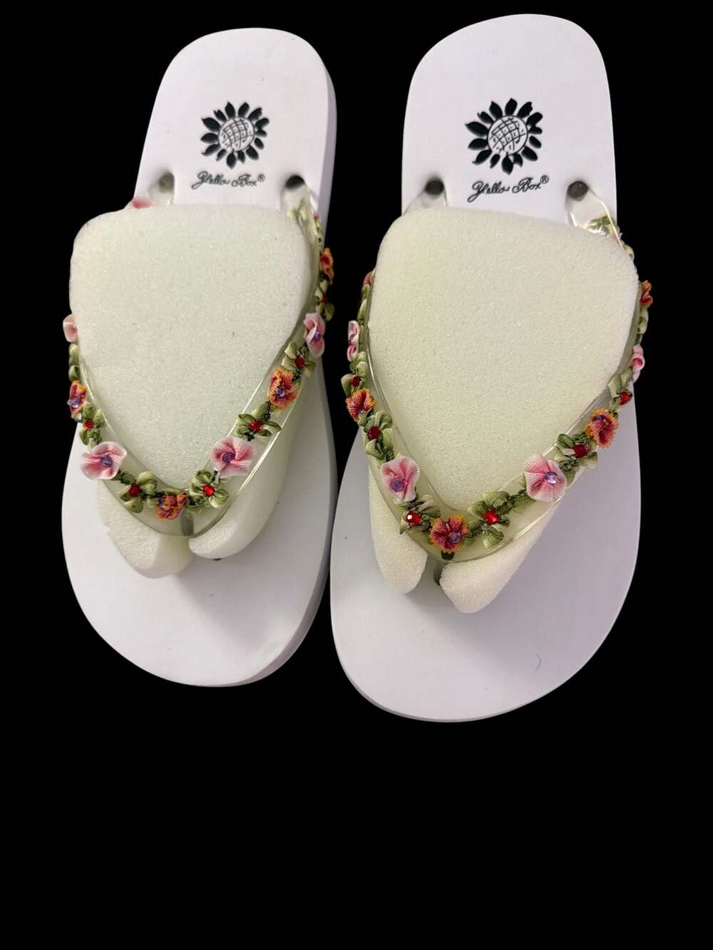Yellow Box Desire Floral Embellished Flip Flop Sandals White Size 8.5